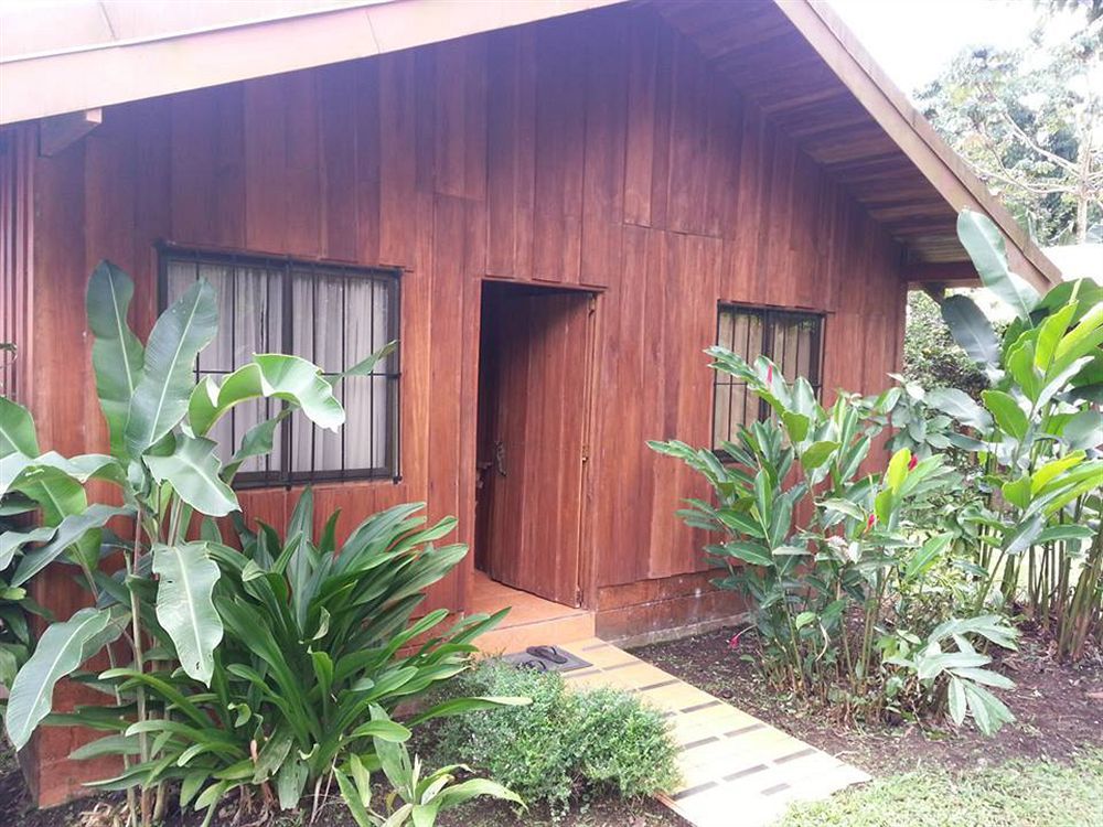 Cabinas La Catarata La Fortuna Exterior photo